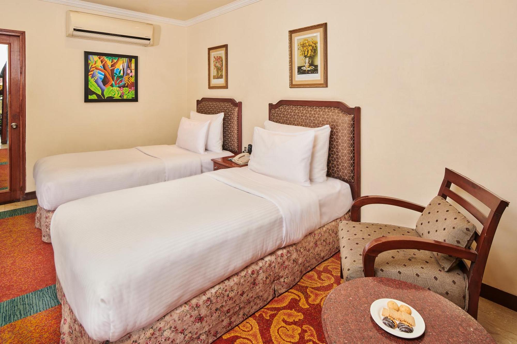 Mayfair Rourkela Esterno foto
